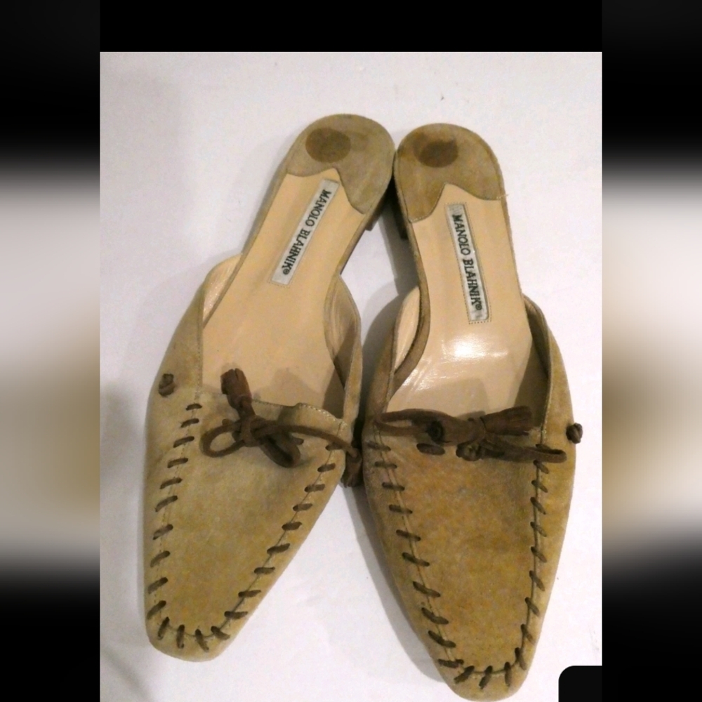 Manolo Blahnik Beige Suede Myles 38.5/US 8.5